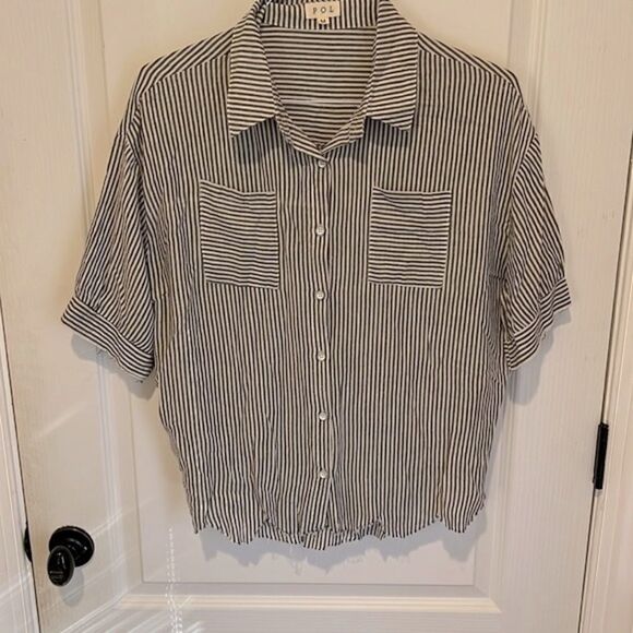 Pol Striped Crop Button Down Top - Picture 1 of 6